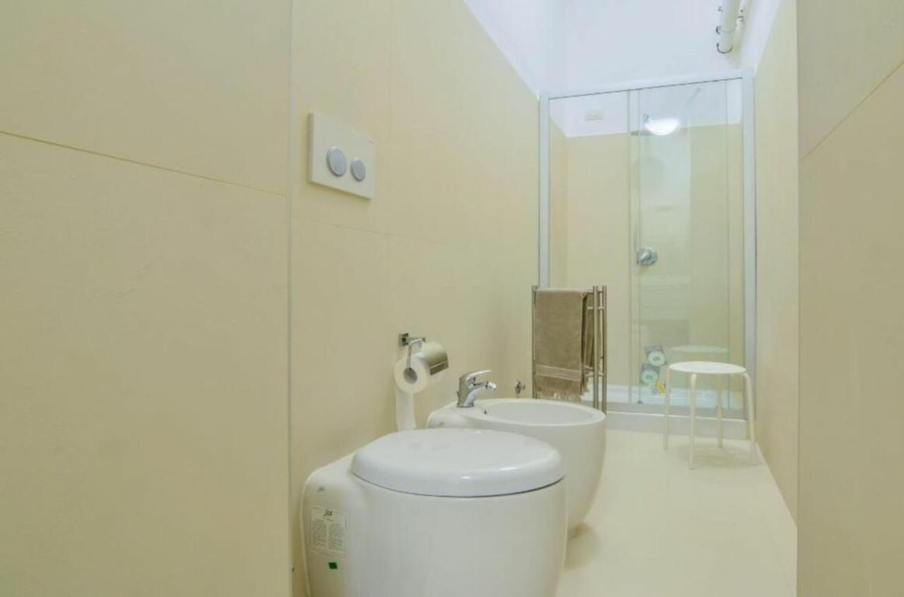 Bacone Liberty Olimpia Apartment Milan Luaran gambar